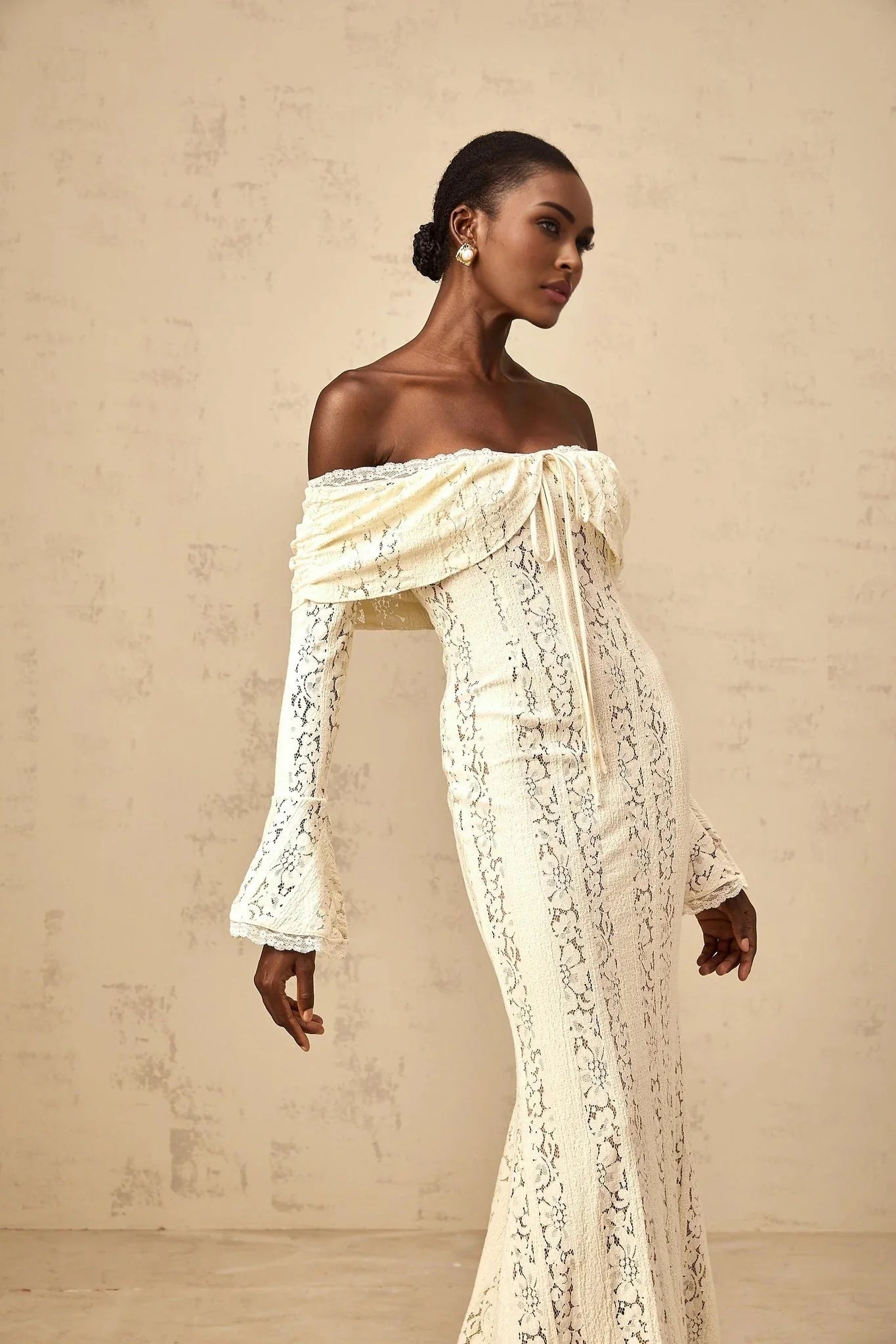 Lana Maxi Dress Floral Lace Train Design Neutrals