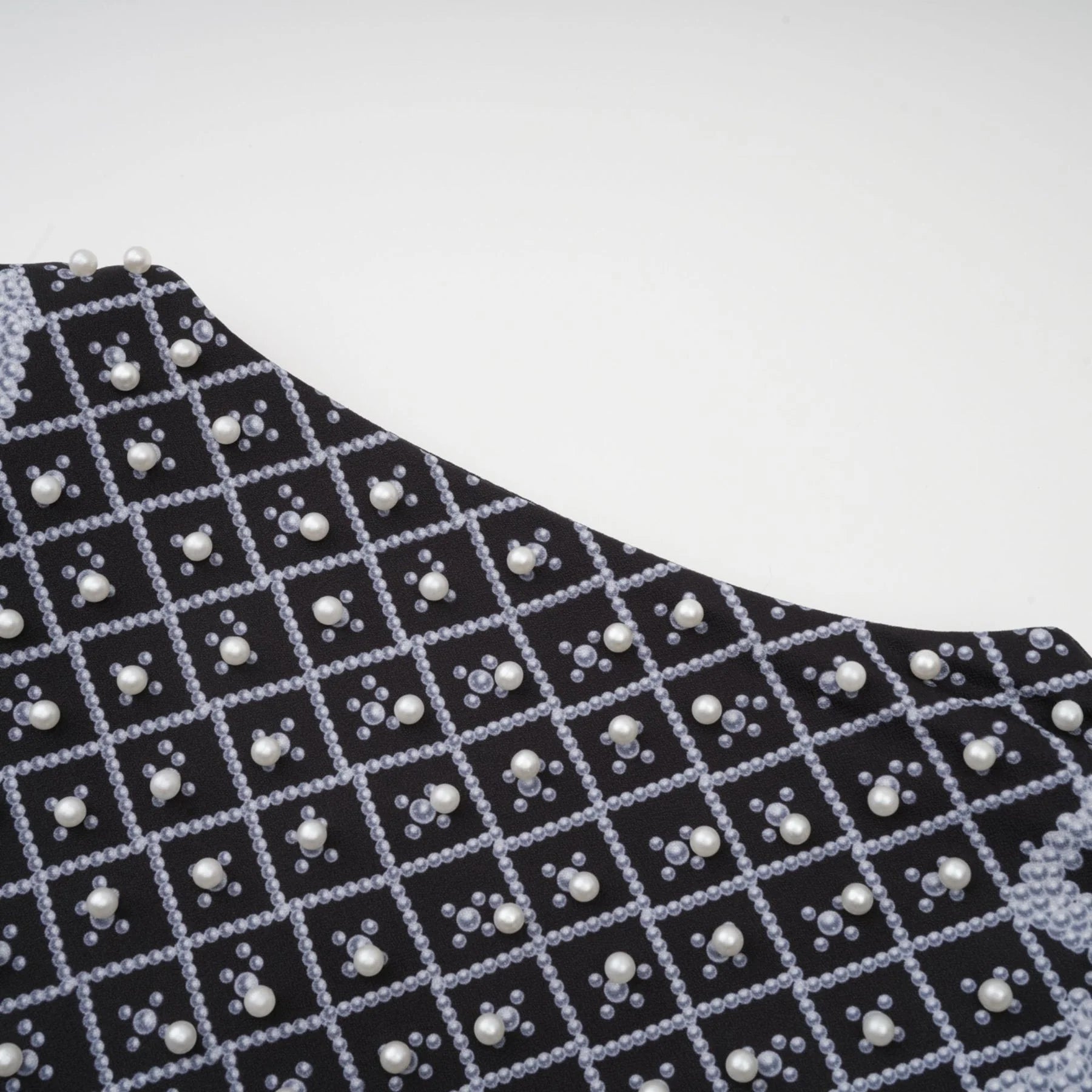 Laney Blazer Black & White Pattern VNeck Dress