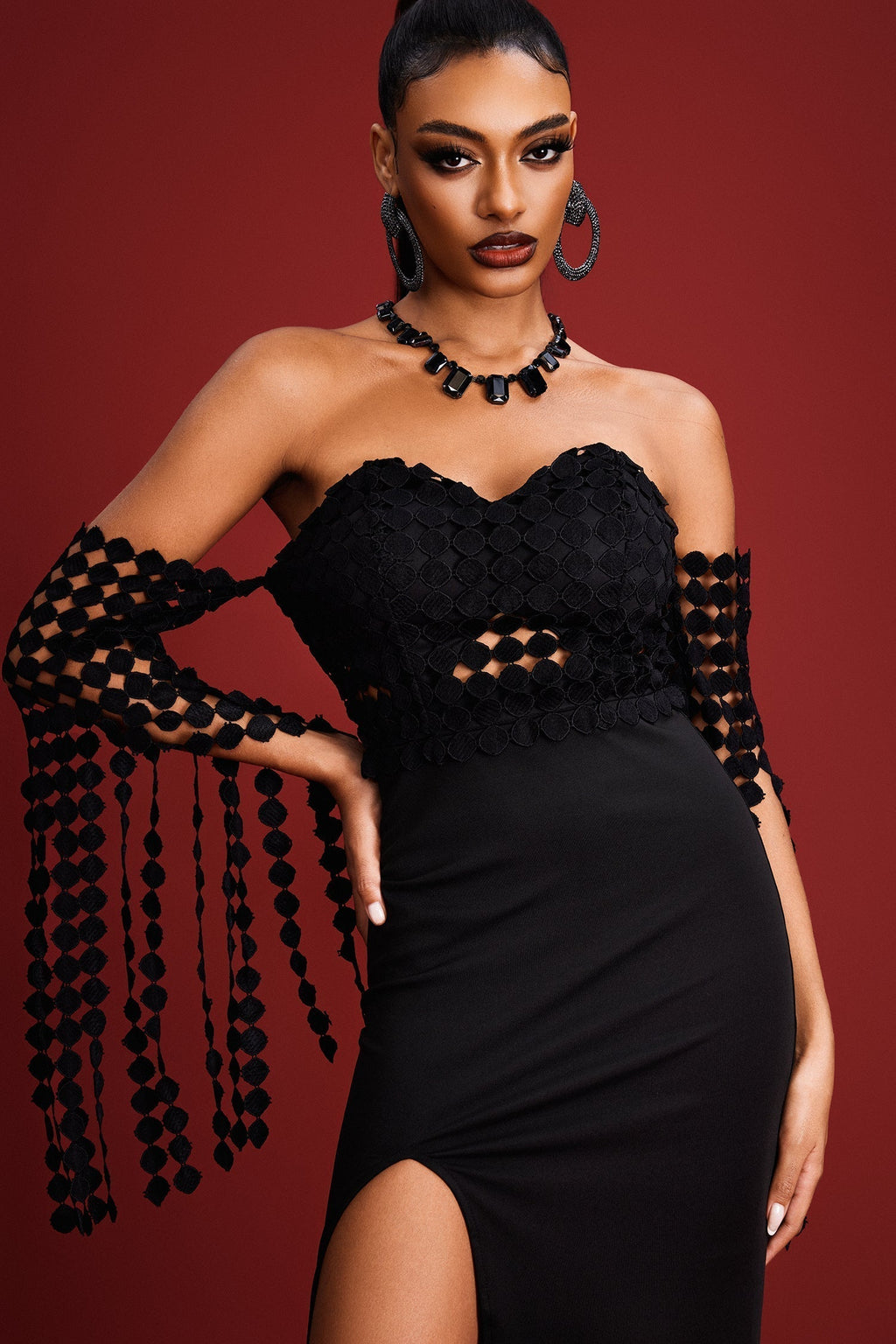 Lesly Black Strapless Maxi Dress with Sweetheart Neckline and Thigh-High Slit for Special Occasions