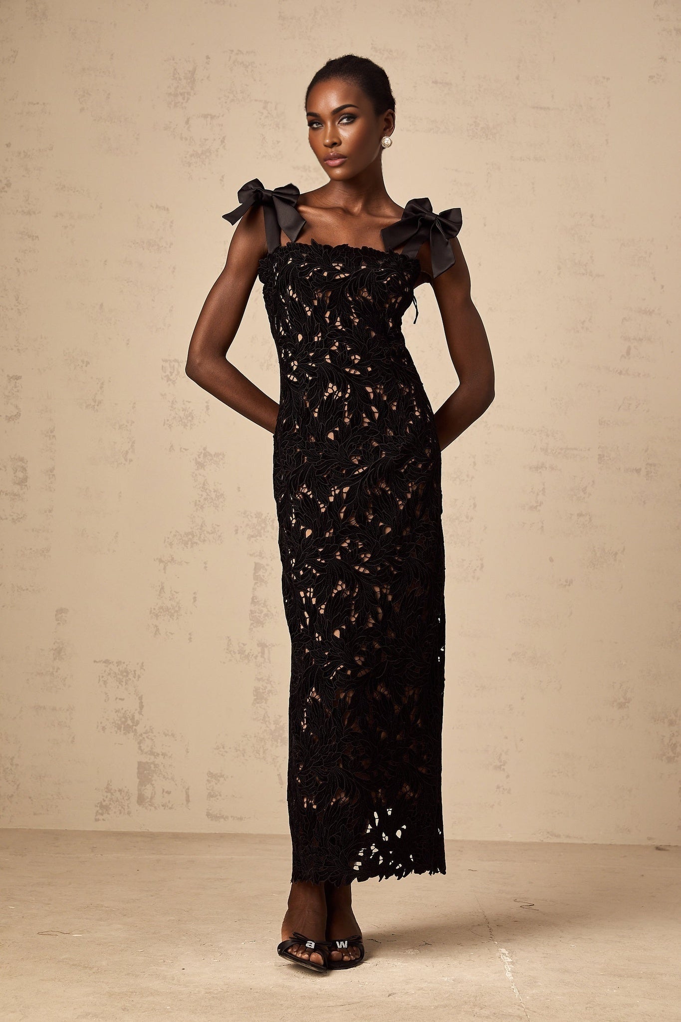 Loredana Floral Maxi Dress with Bowknot Straps and Lace Detailing