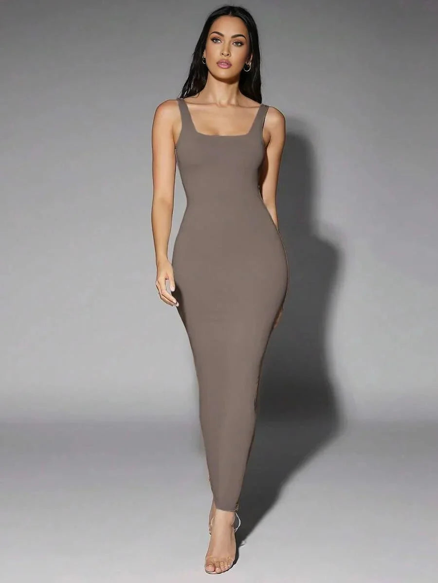 Margaret Maxi Dress - Slim Fit - Casual Style - High Stretch Fabric Elasticity - Sleeveless - Square Neck Neckline - Backless, Rib - Knit