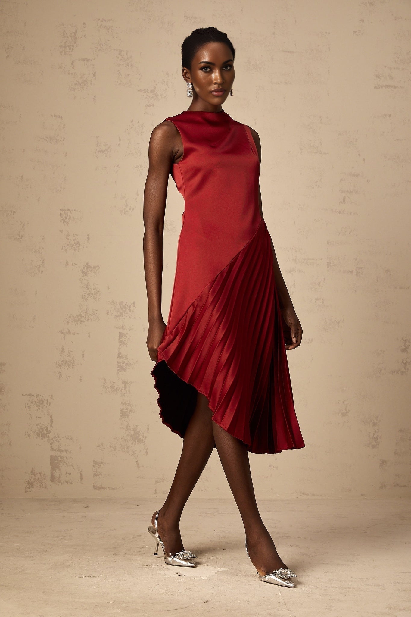 Marianna Midi Dress - Crew Neck - Sleeveless - Pleated Asymmetric Design - Rear Zip Fastening