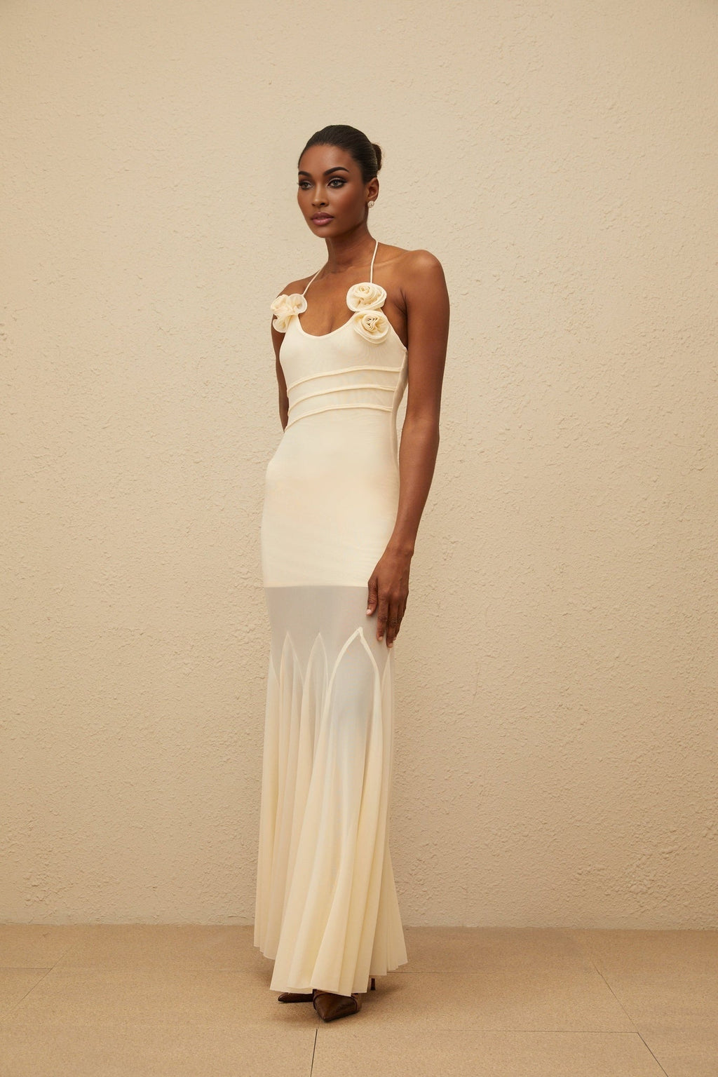 Maxi Dress - halter neck - Sleeveless - Mesh Fabric - Godet Design
