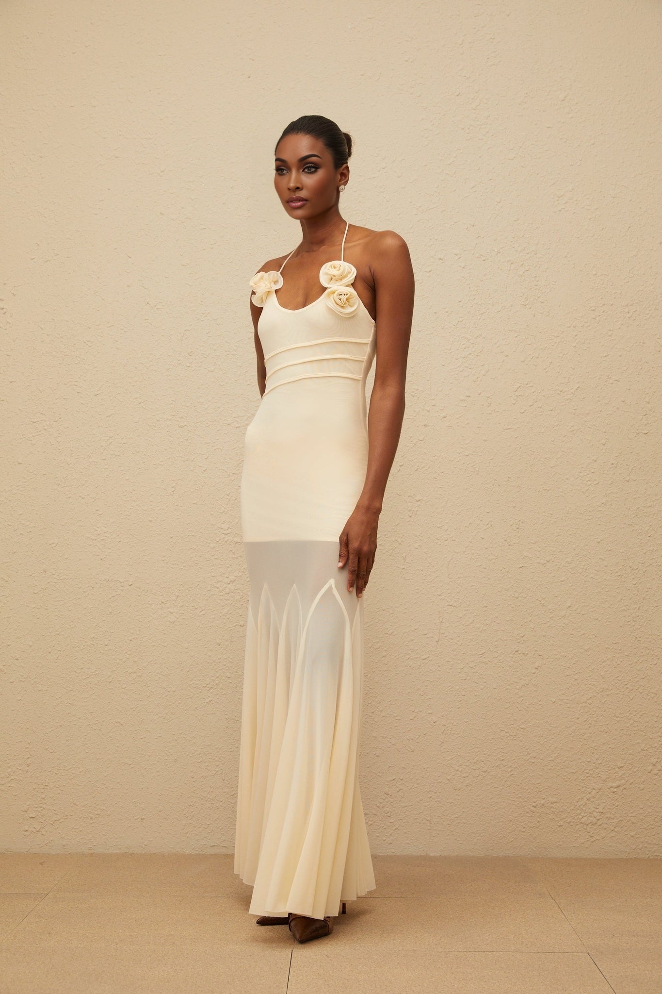 Maxi Dress - halter neck - Sleeveless - Mesh Fabric - Godet Design