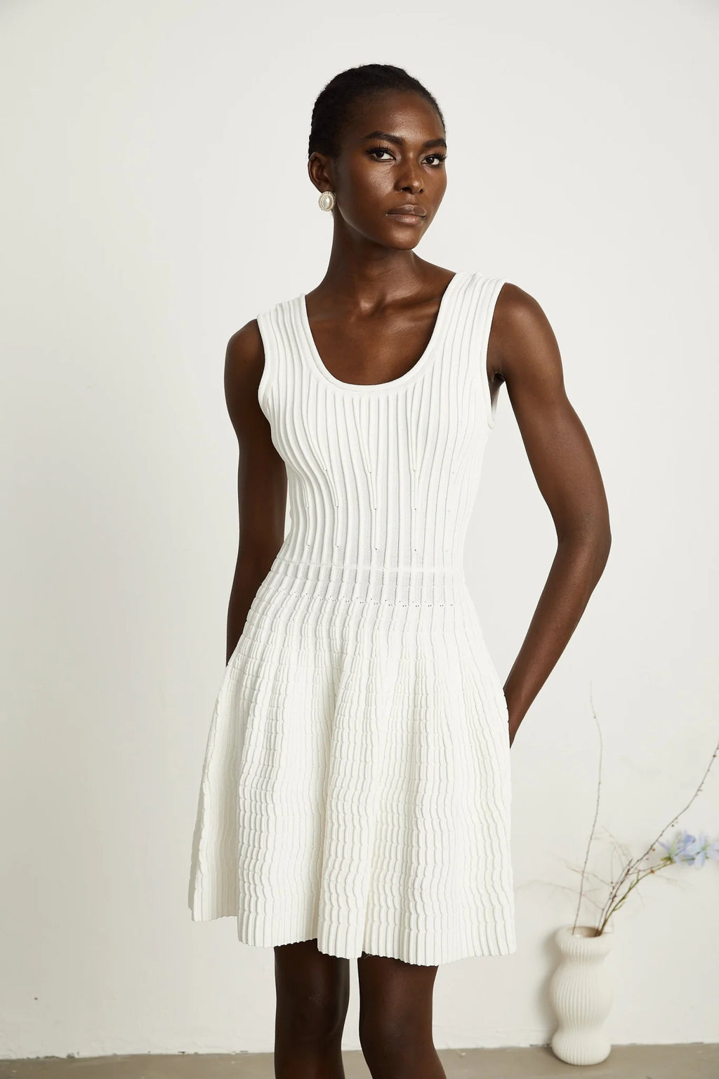 Mia Mini Dress White Pleated Knit Fit