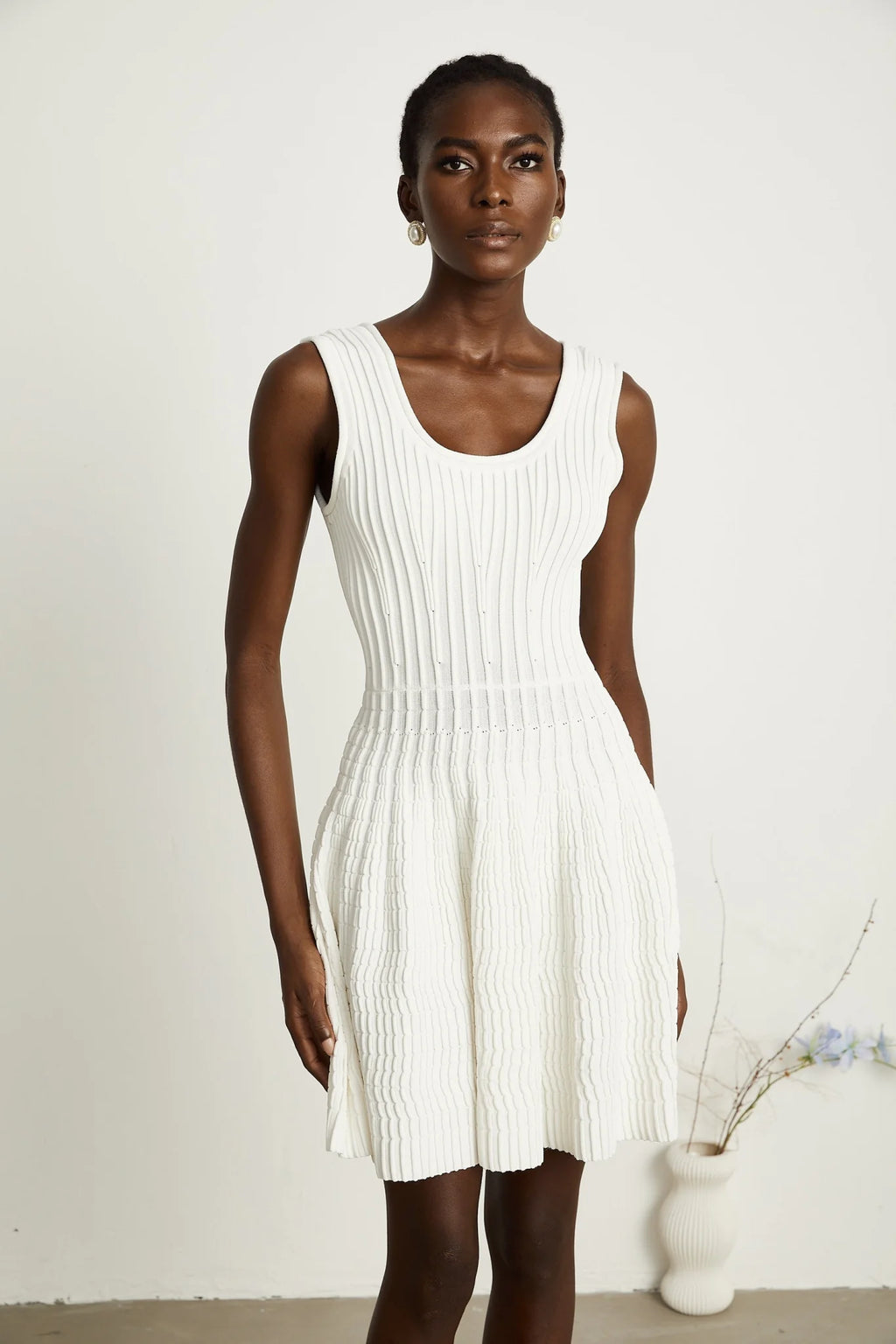 Mia Mini Dress White Pleated Knit Fit