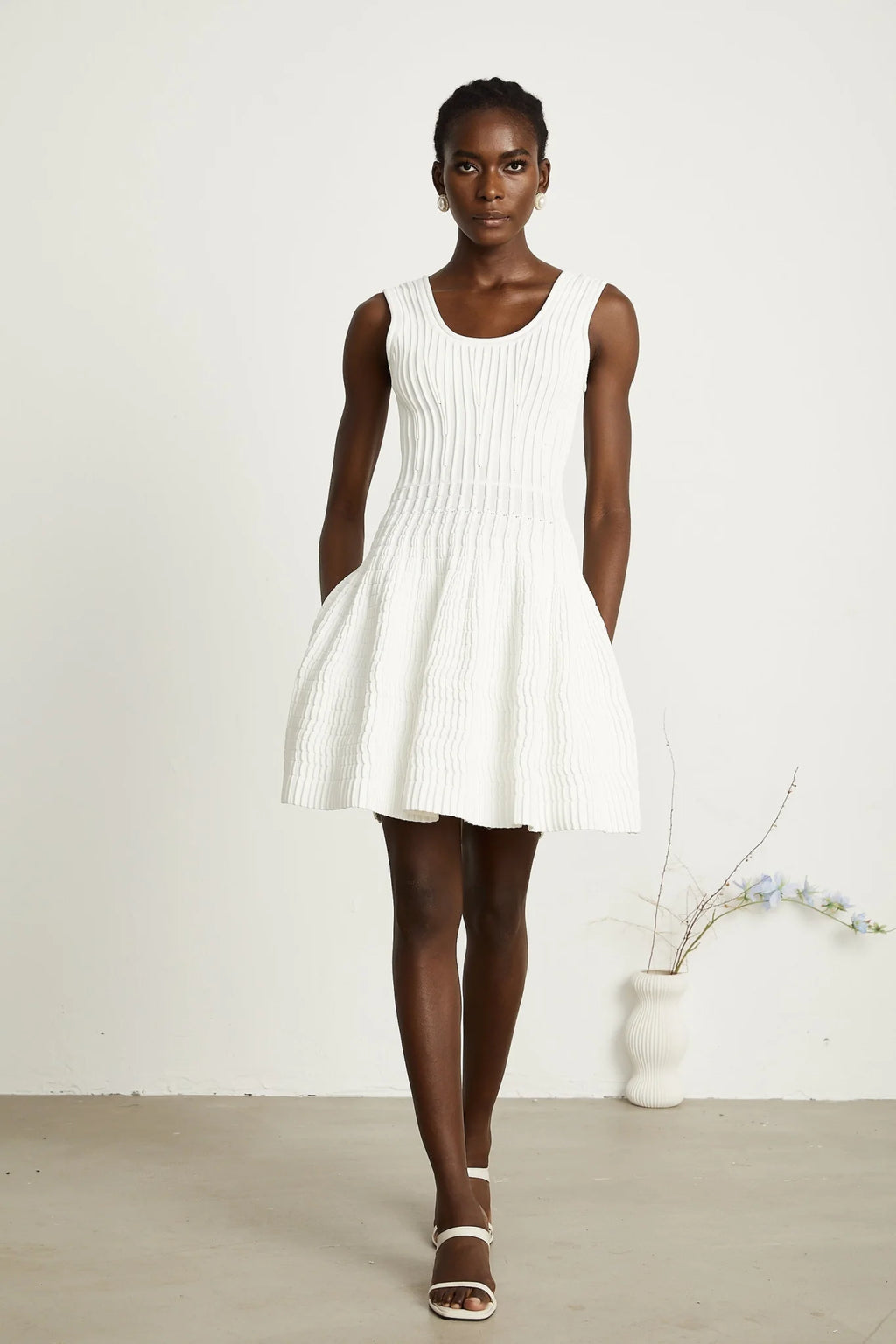 Mia Mini Dress White Pleated Knit Fit