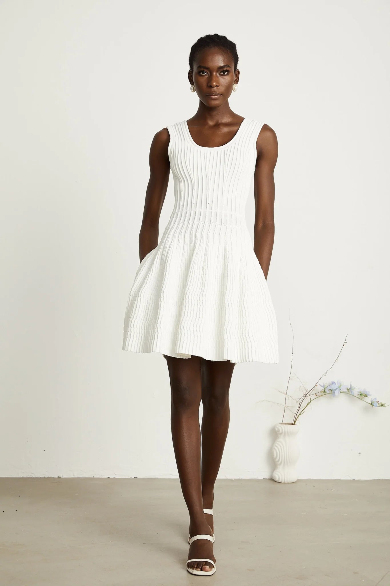 Mia Mini Dress White Pleated Knit Fit
