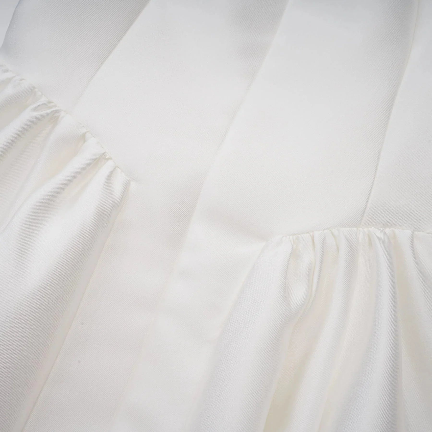 Mikayla Midi Dress White Open - Back Cap - Sleeve & Pleated Charm