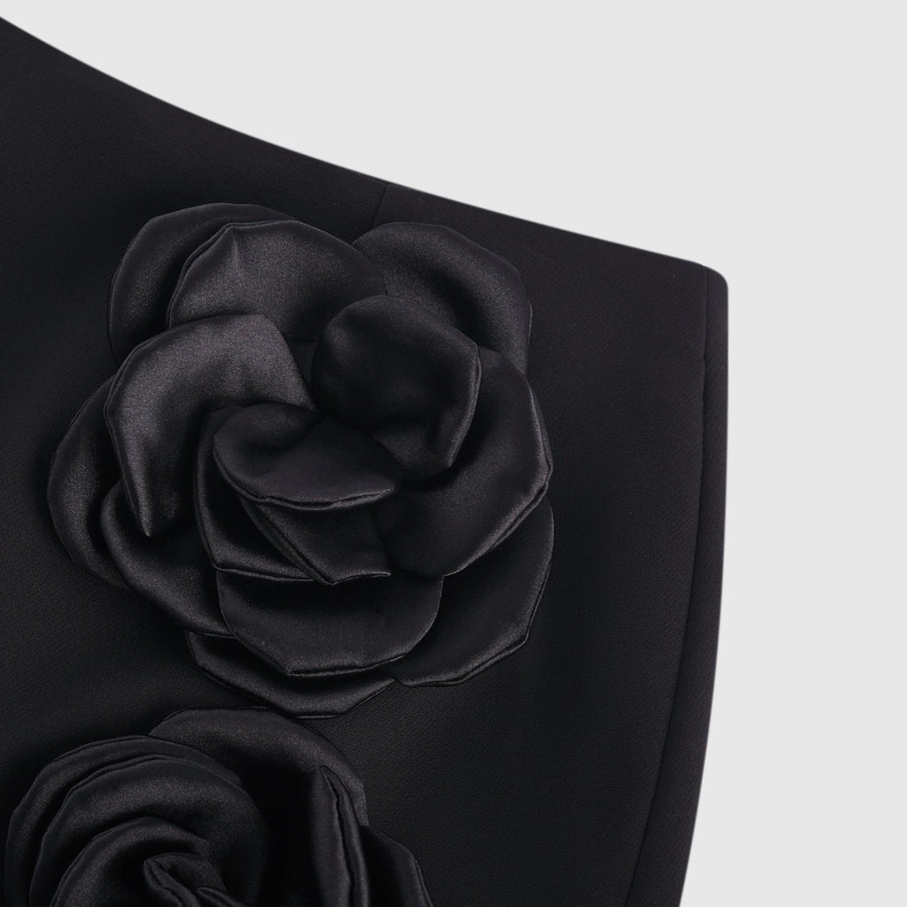 Nalini Black Thigh - Length Shorts With 3D Floral Appliqués