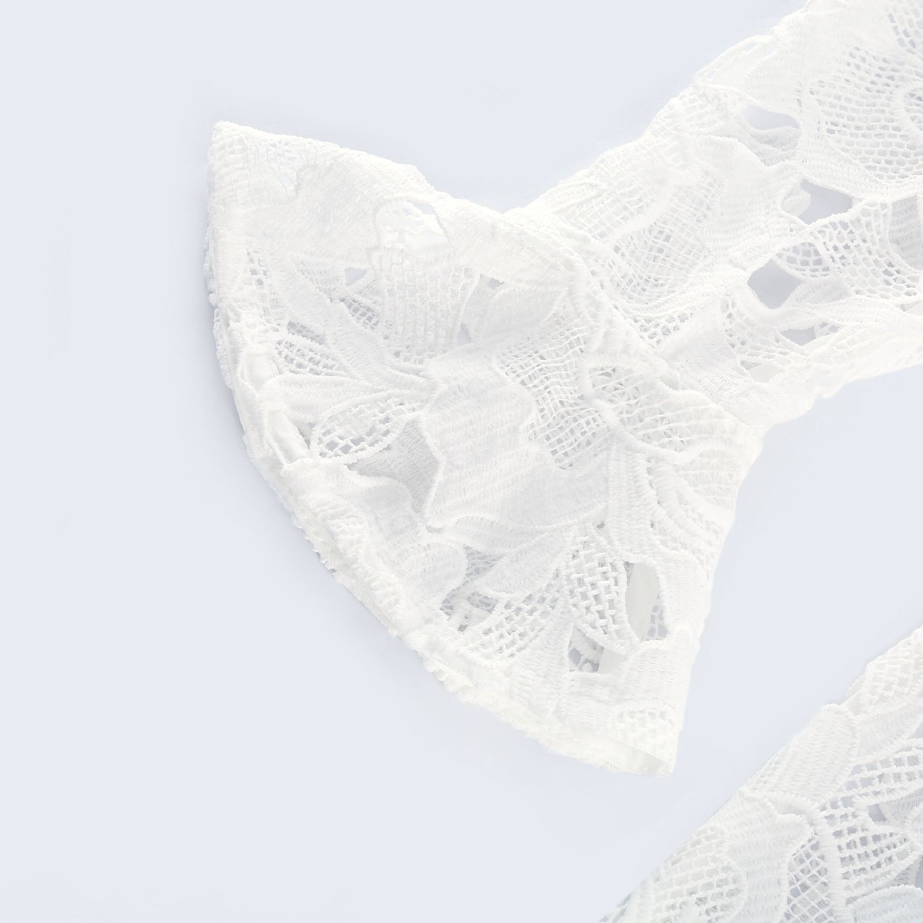 Noémie White Lace Midi Dress With Waist Belt & Embroidered Floral Design