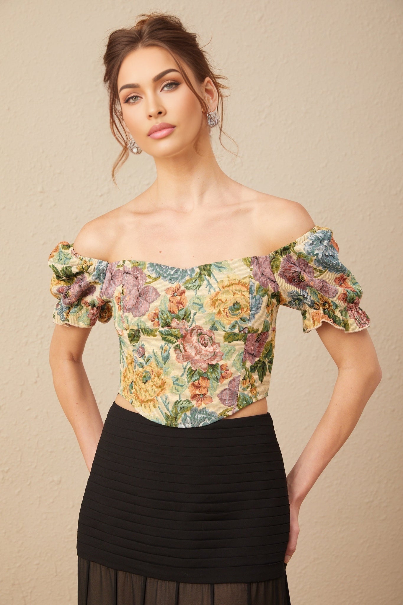 Ofelia Cropped Top Yellow Floral Jacquard & Shirred Hem