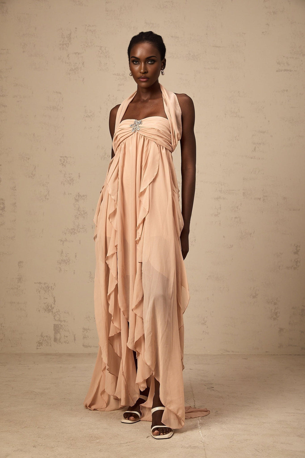 Perla Maxi Dress in Elegant Pink with Ruffled Design and Halter Neck