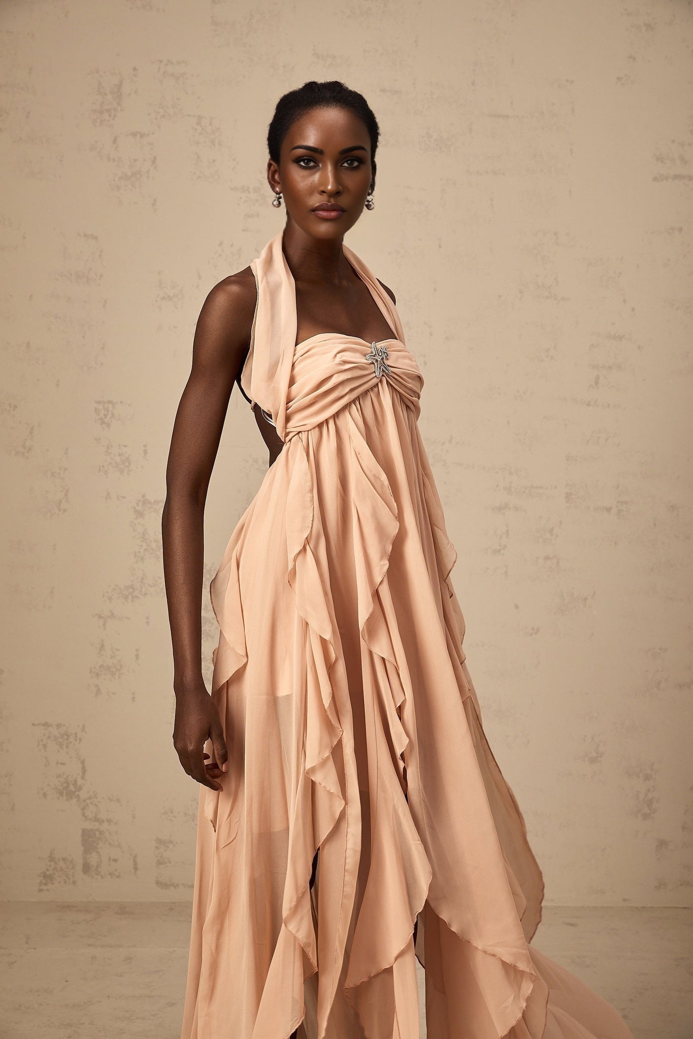 Perla Maxi Dress in Elegant Pink with Ruffled Design and Halter Neck