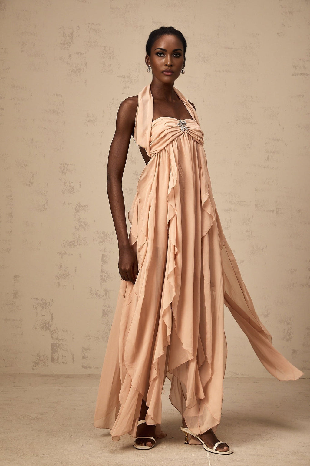 Perla Maxi Dress in Elegant Pink with Ruffled Design and Halter Neck