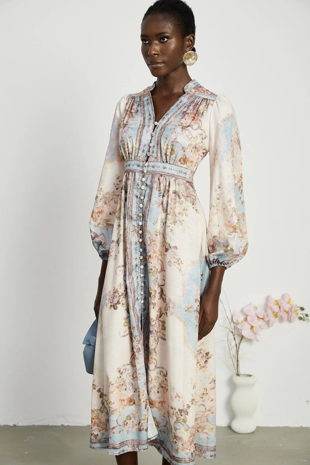 Rachel Floral Print Midi Dress in Neutrals & Light Blue