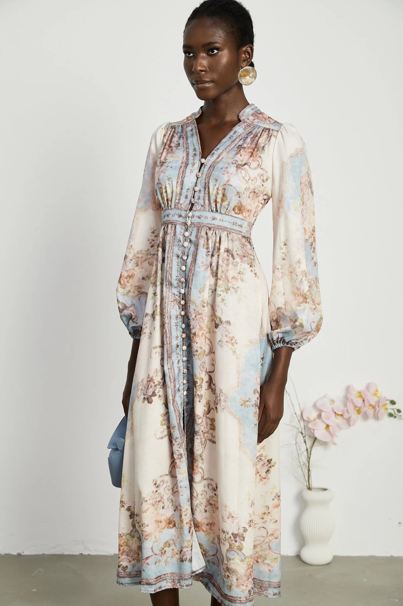 Rachel Floral Print Midi Dress in Neutrals & Light Blue
