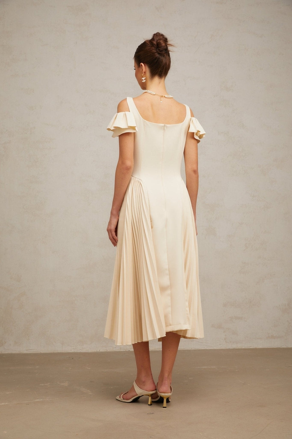 Rebecca Flutter Sleeve Pleated Midi Dress