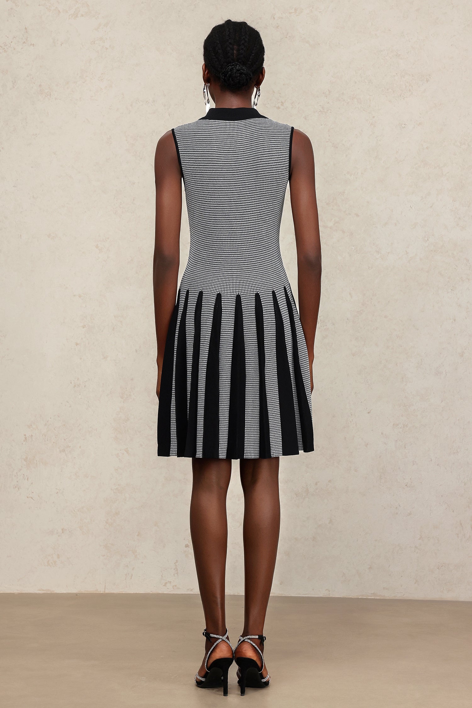 Sabrina Black Lapel Collar Sleeveless Pleated Skirt Dress