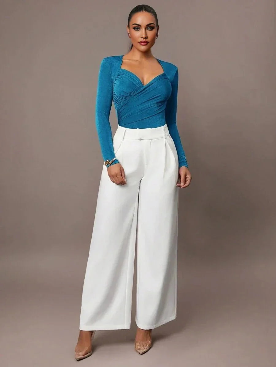 Simona Bodysuit - High Stretch Knitted Fabric - Slim Fit - Long Sleeve Length - Casual Style - Natural Waist Line - Sweetheart Neckline