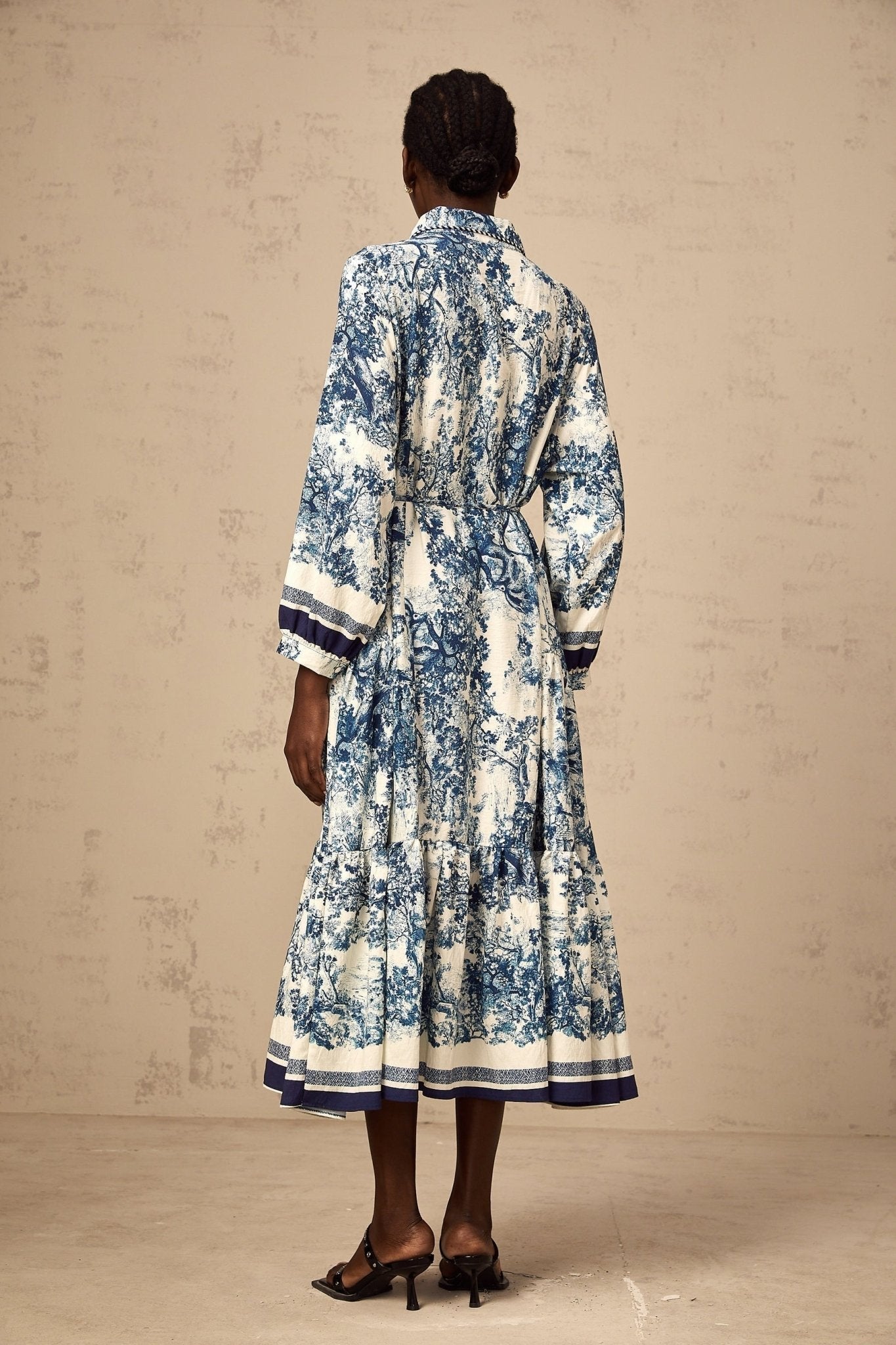 Tenley Midi Dress Graphic Print Blue & White Tied Waist Pleated
