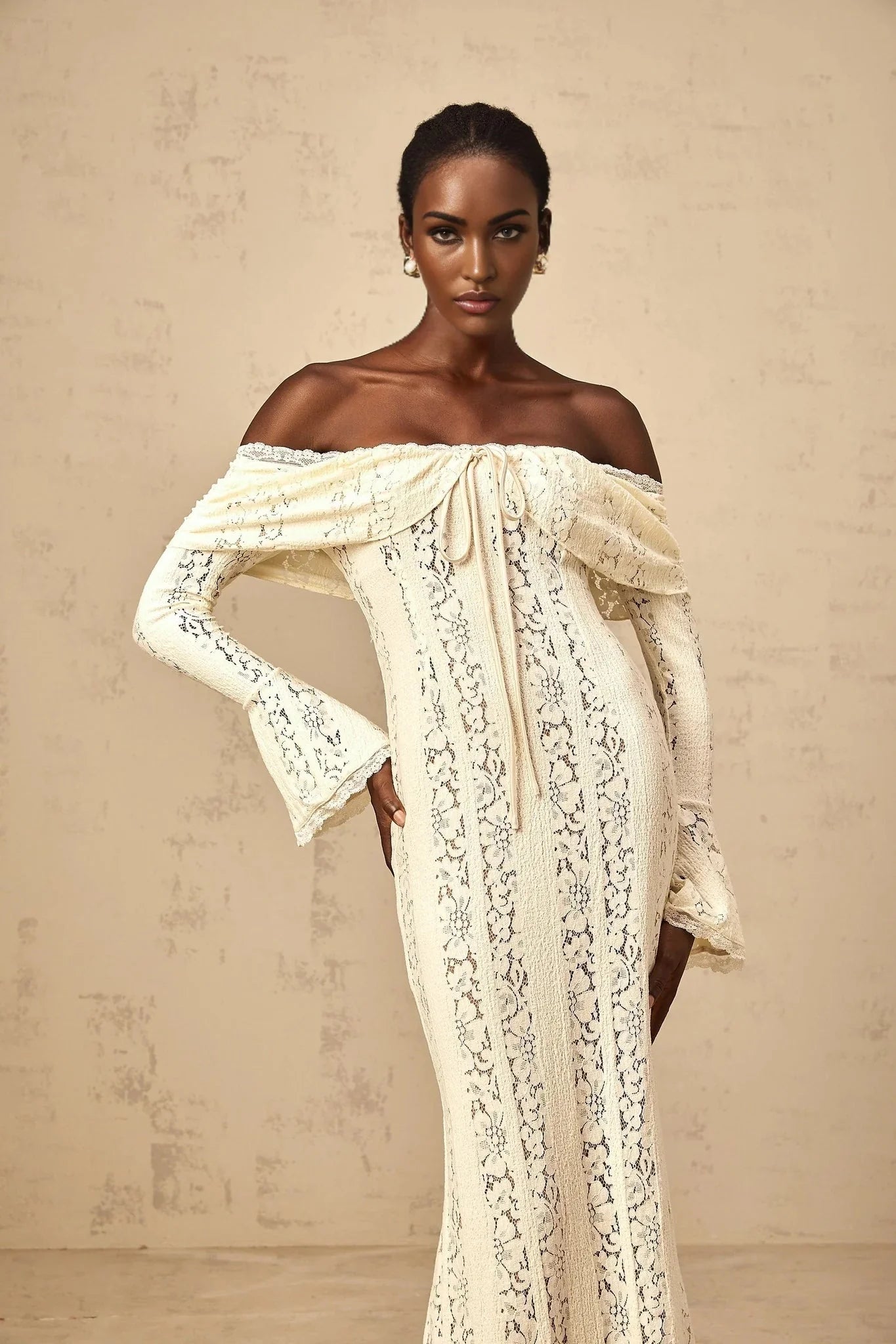 Tonia Maxi Dress Floral Lace Train Design in Neutrals