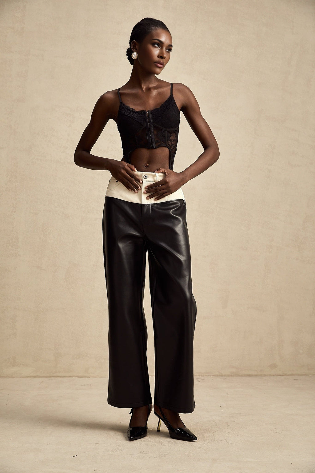 Valentina Trousers Black Contrast - Color Chic Wide Leg