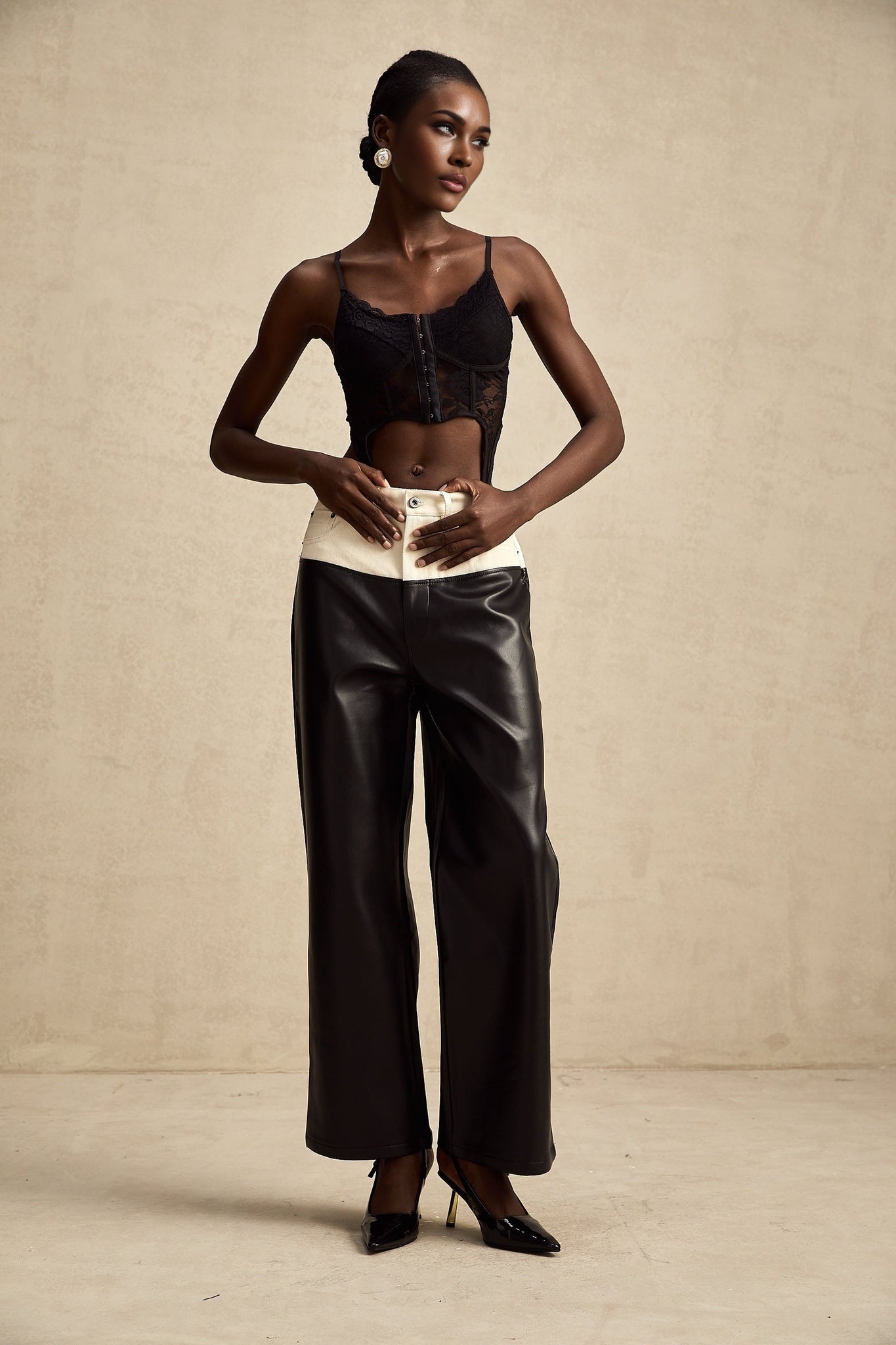 Valentina Trousers Black Contrast - Color Chic Wide Leg