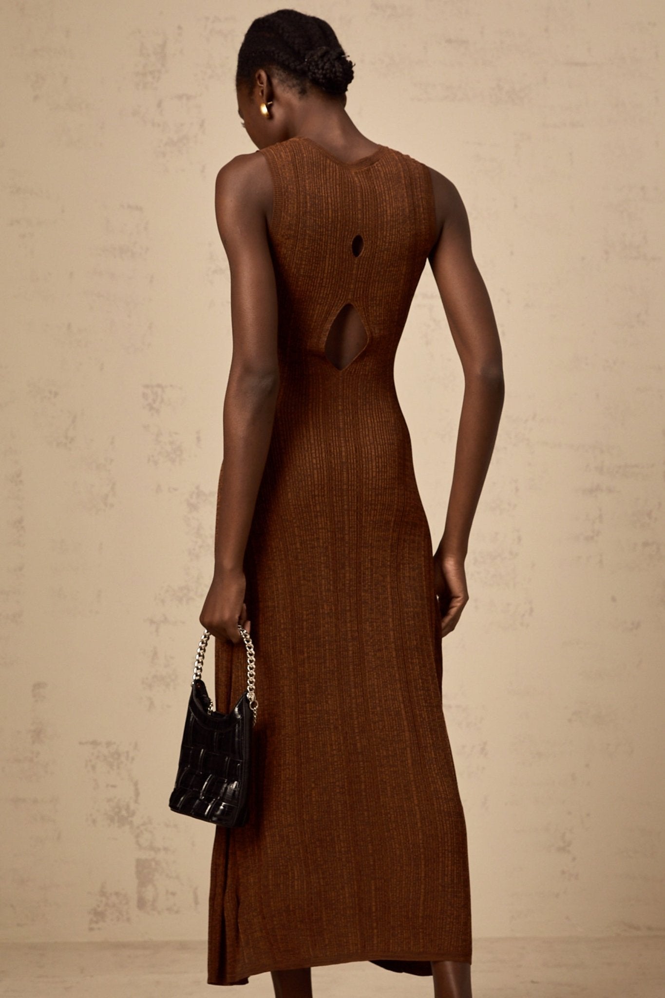 Valeria Midi Dress Brown Cutout Flared & Scoopneck
