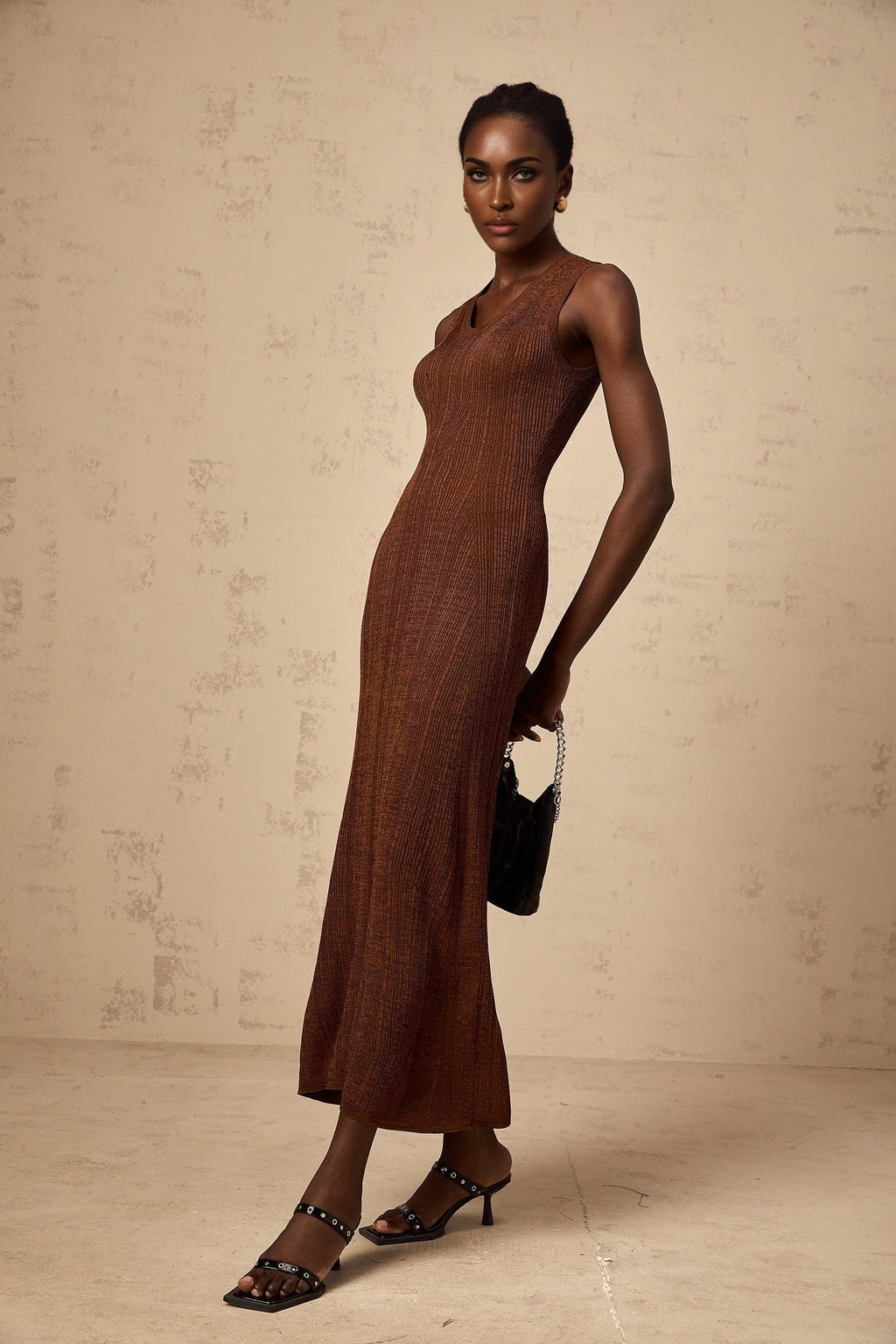 Valeria Midi Dress Brown Cutout Flared & Scoopneck