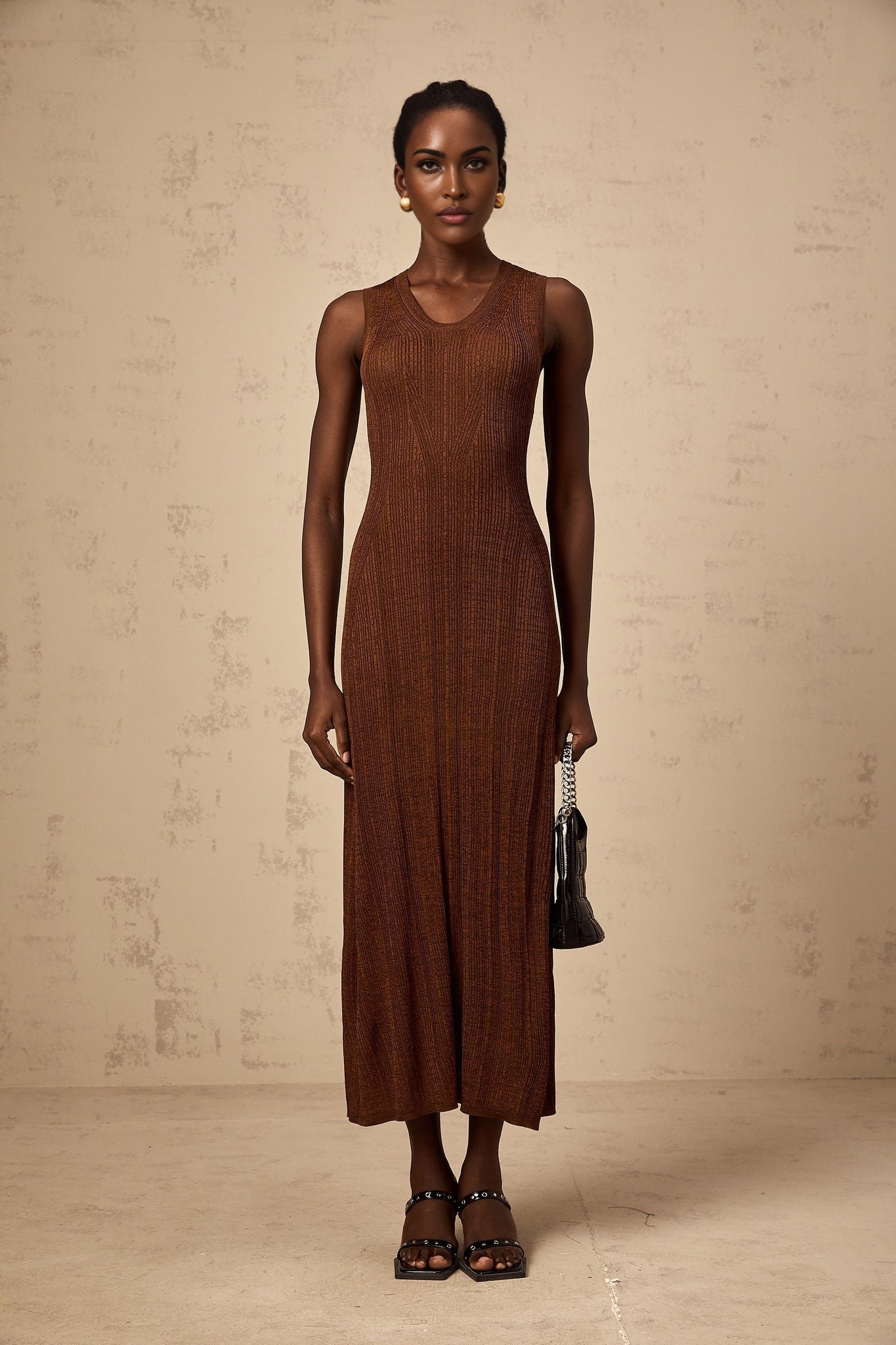 Valeria Midi Dress Brown Cutout Flared & Scoopneck