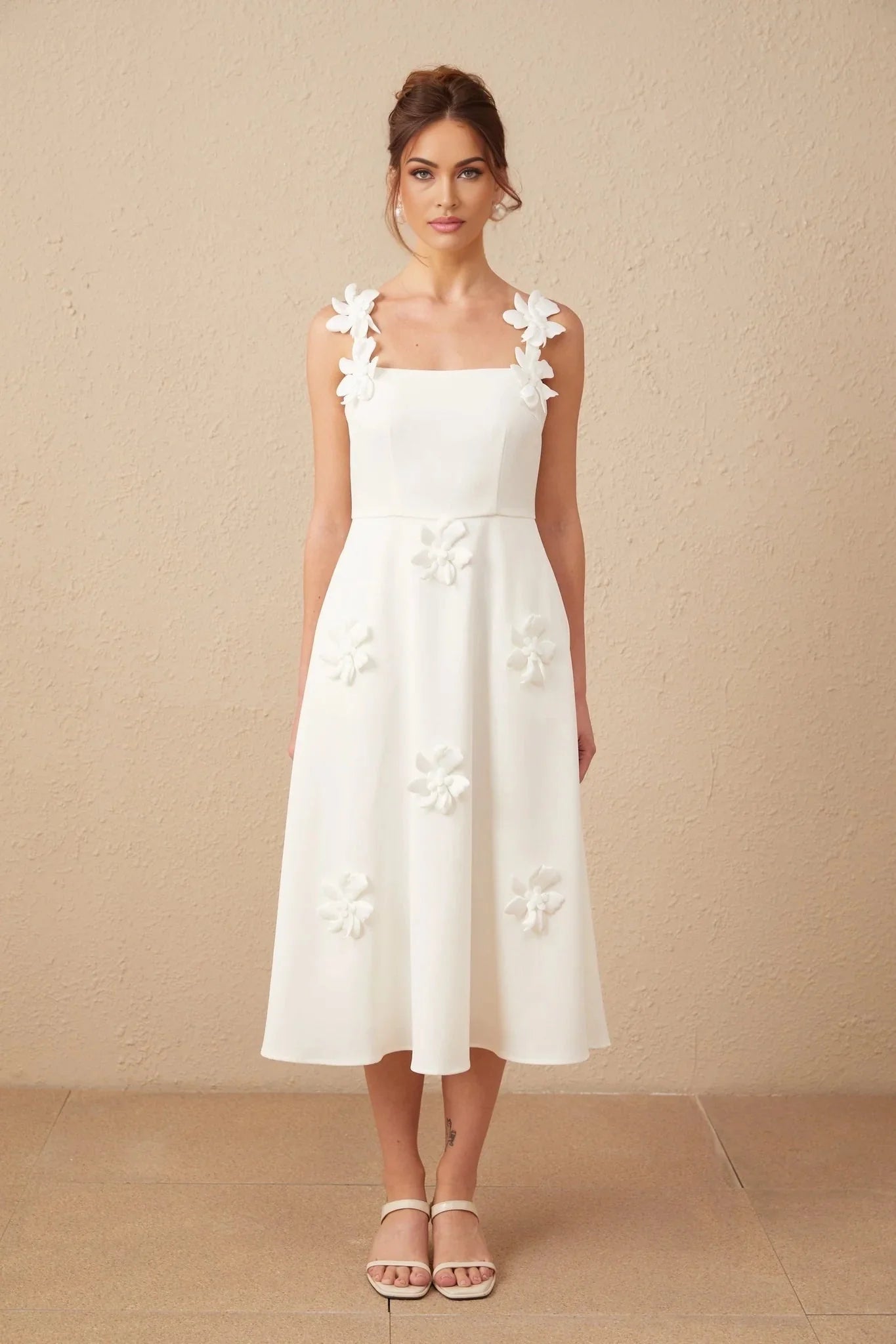 Valeria Midi Dress White Faux - Flower Square - Neck