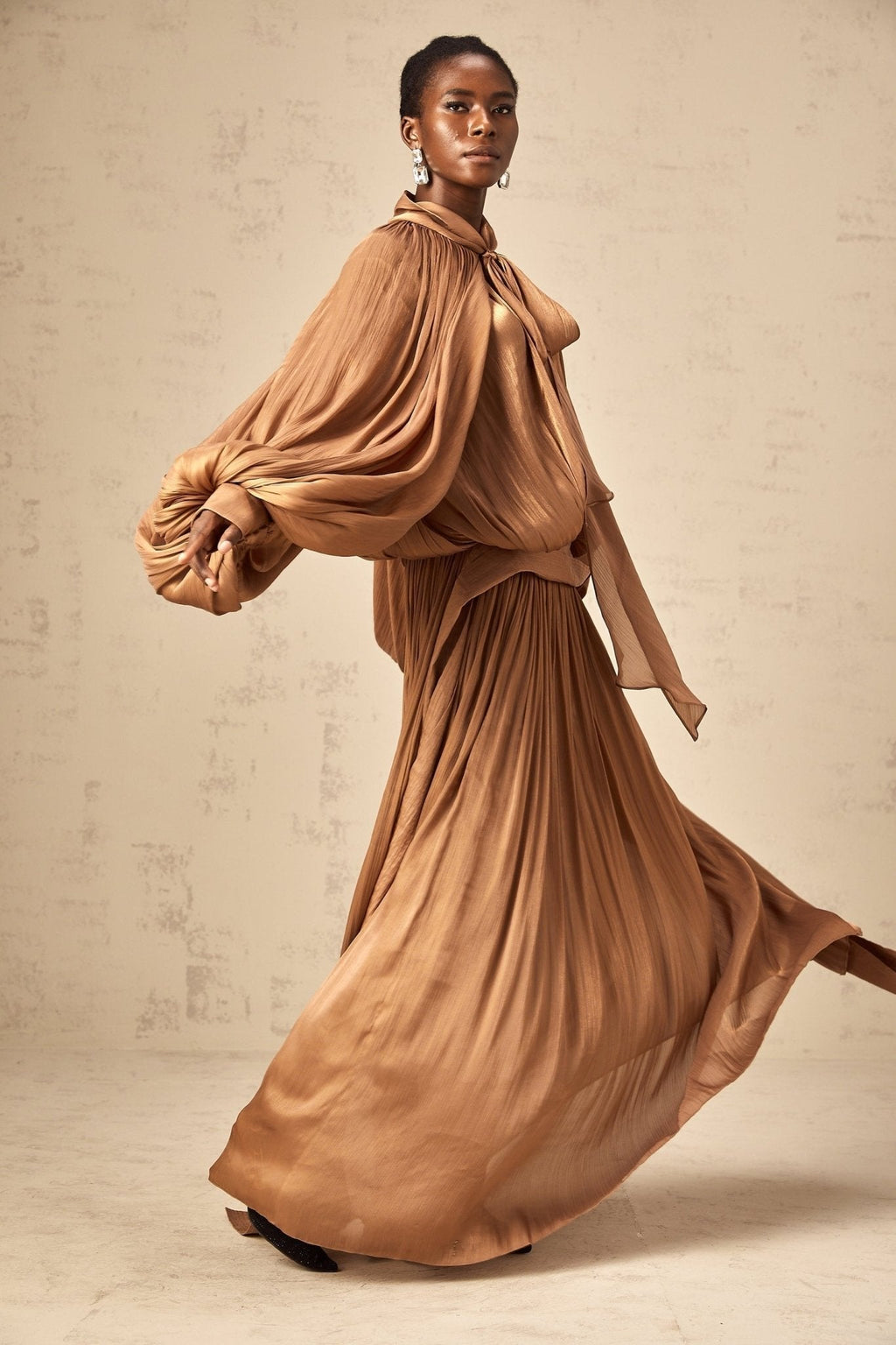 Valeriana Maxi Dress - Stylish Ribbon Tie - Neck - Dolman Sleeves