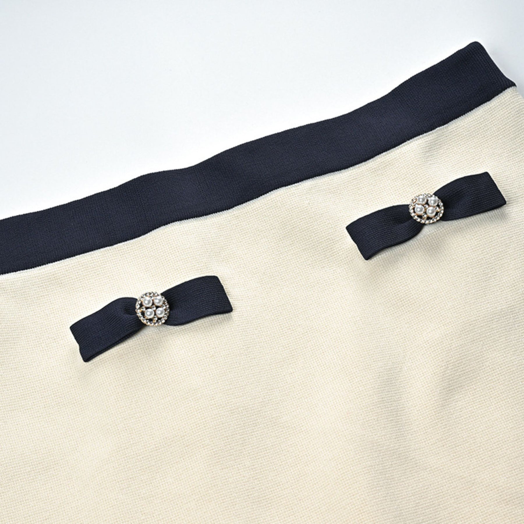 Viola Cardigan & Skirt White Black Bow Detail Matching Set