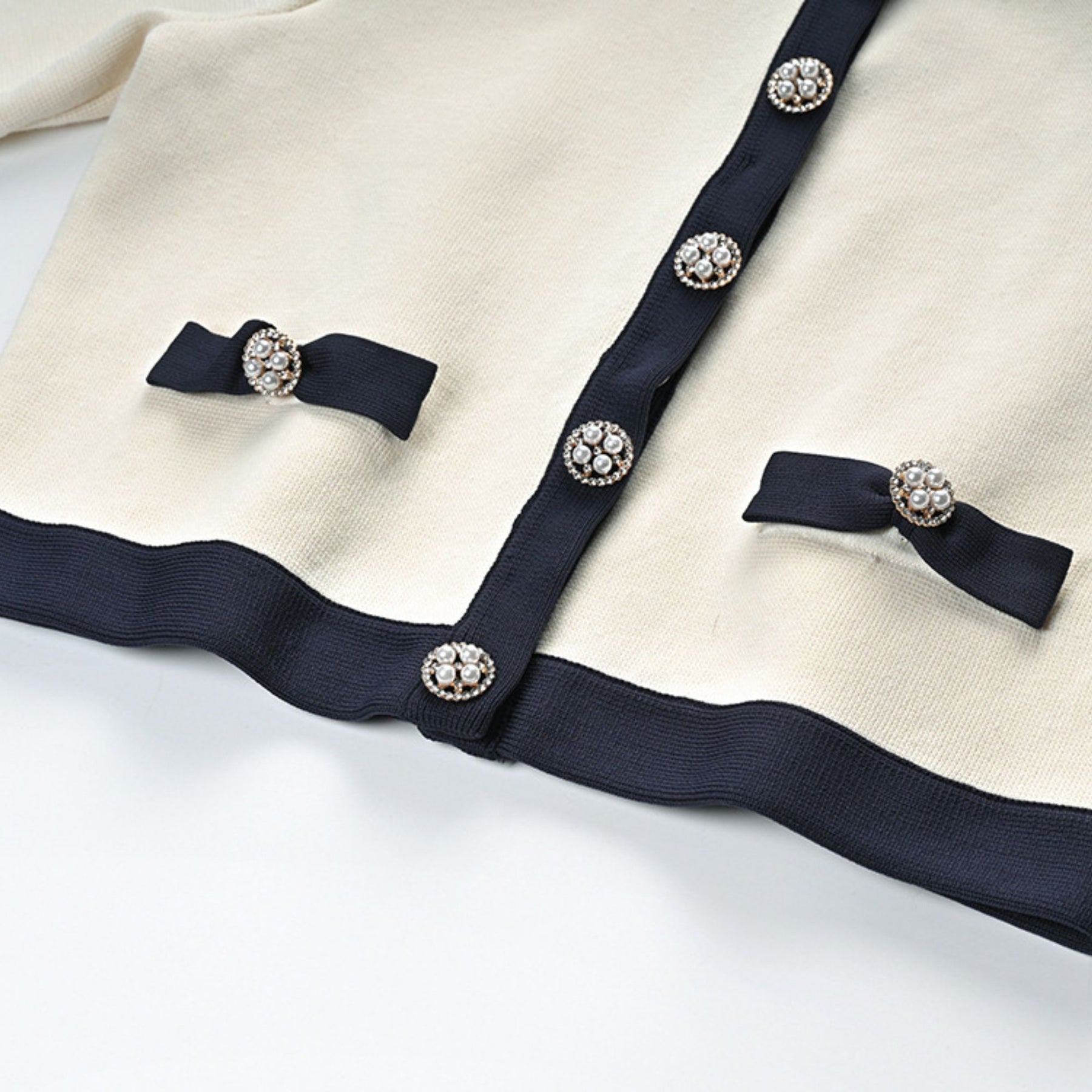 Viola Cardigan & Skirt White Black Bow Detail Matching Set