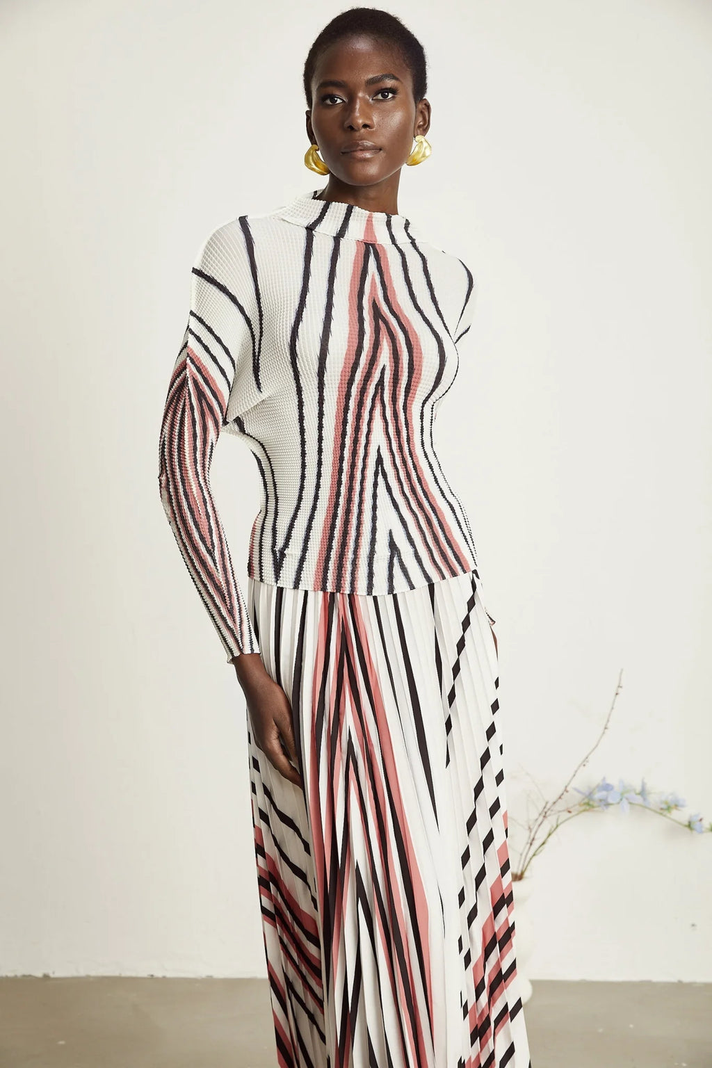 Virginia Skirt & Top Set Line Printed Pleat Detail Stretch