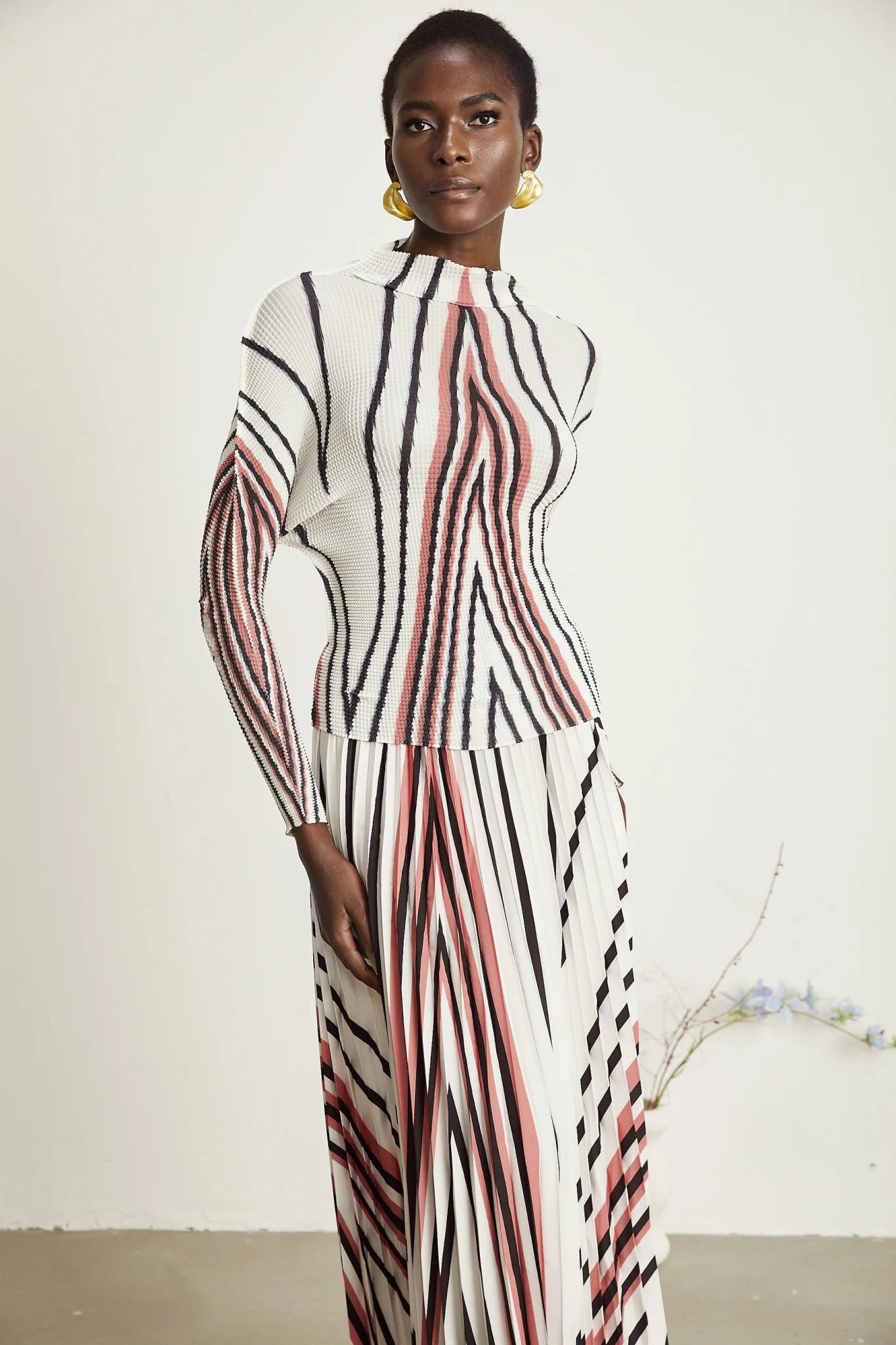 Virginia Skirt & Top Set Line Printed Pleat Detail Stretch