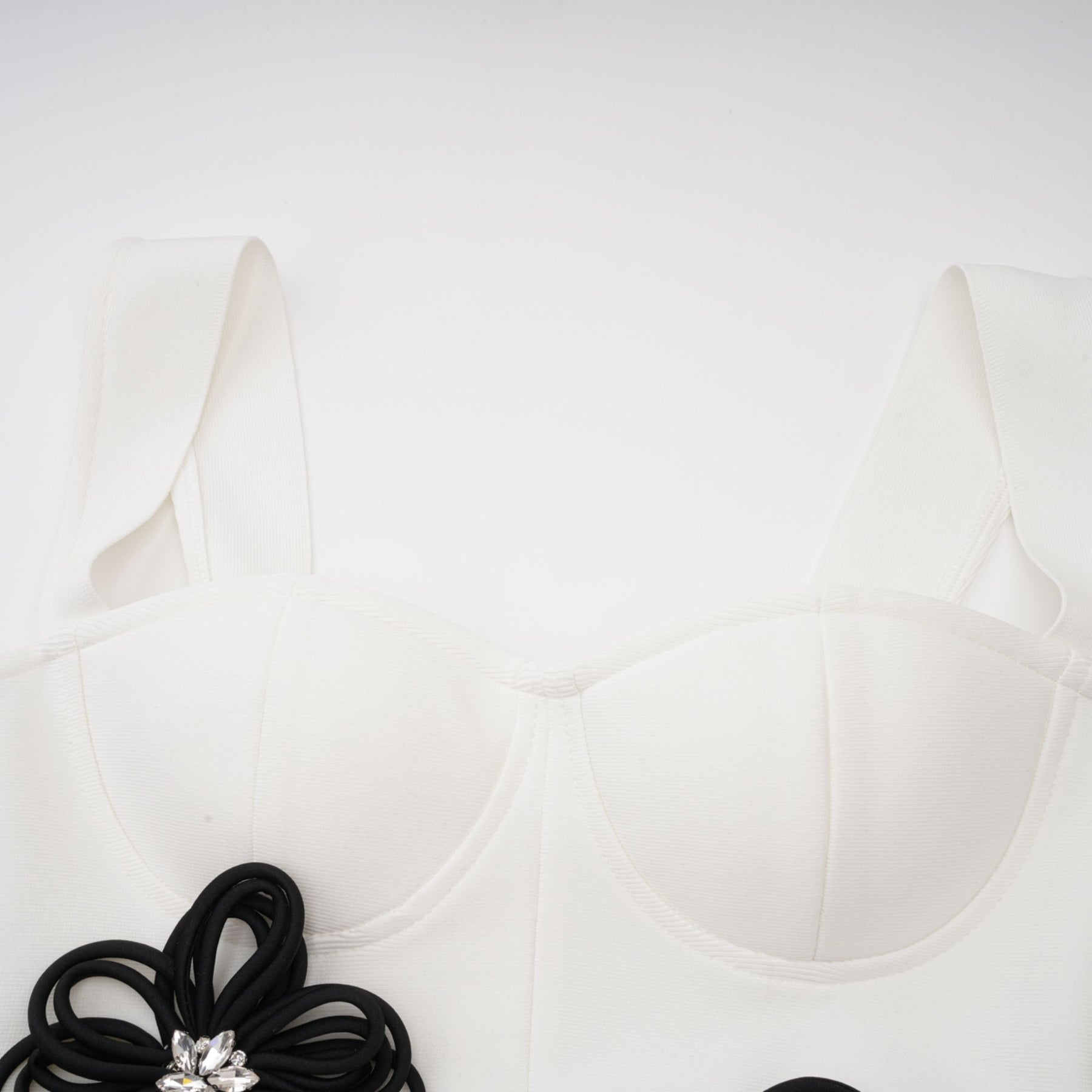 Willa Floral Maxi Dress - Classic White with Black Detailing - Sweetheart Neckline
